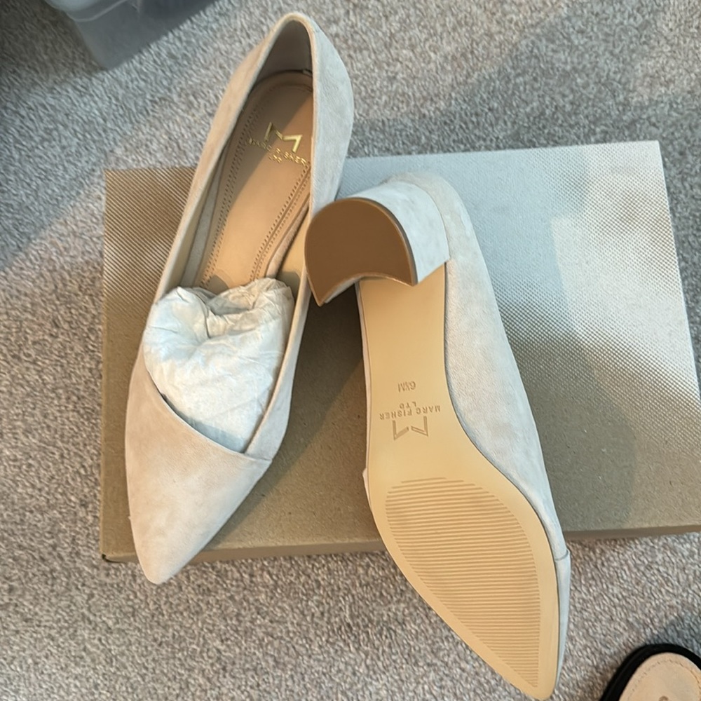Brand New Marc Fisher Nude Heels - Picture 2 of 3